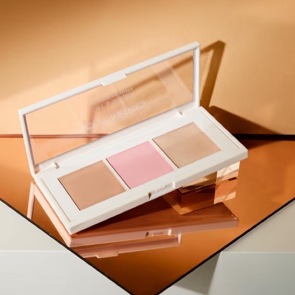 FLOWER Lift & Sculpt Contouring Palette Blush/Highlighter (Light to Medium) - Picture 7 of 7